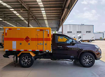 大安爆破器材运输车